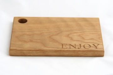 Personalised-small-serving-board-makemesomethingspecial.co.uk