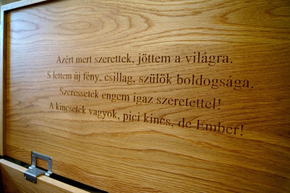 custom-made-wooden-toy-boxes-makemesomethingspecial.co.uk