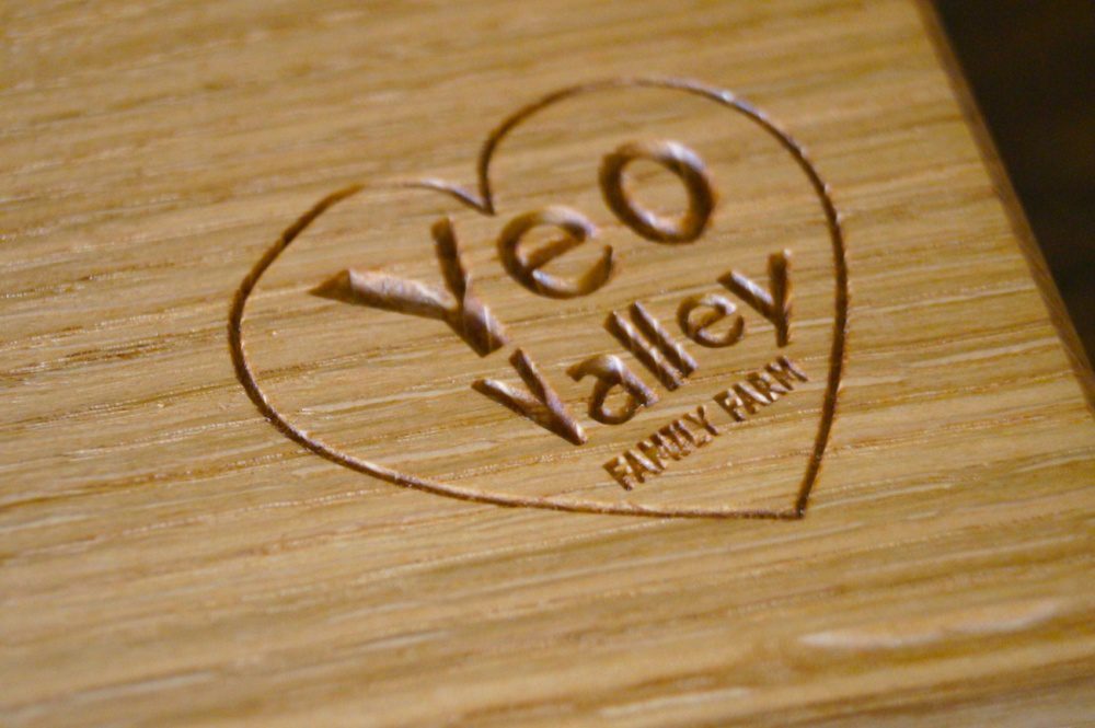 yeo-valley-personalised-chopping-board-makemesomethingspecial.co.uk