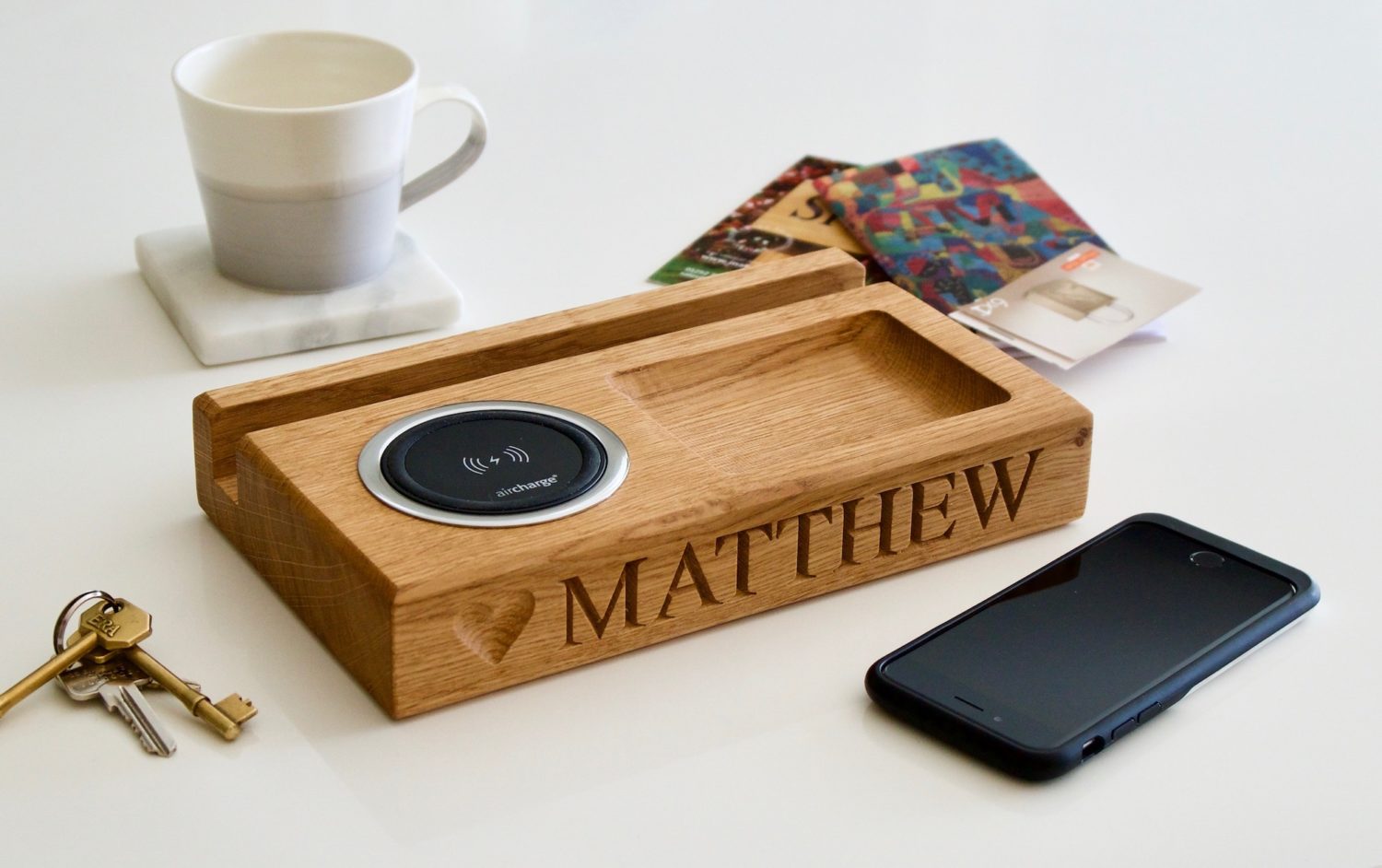 personalised-desk-tidy-wireless-charger-tray