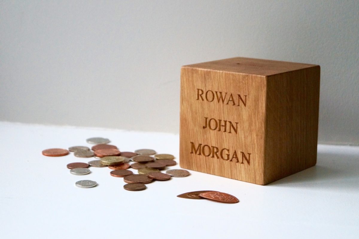 childrens personalised gifts wooden money box makemesomethingspecial.com