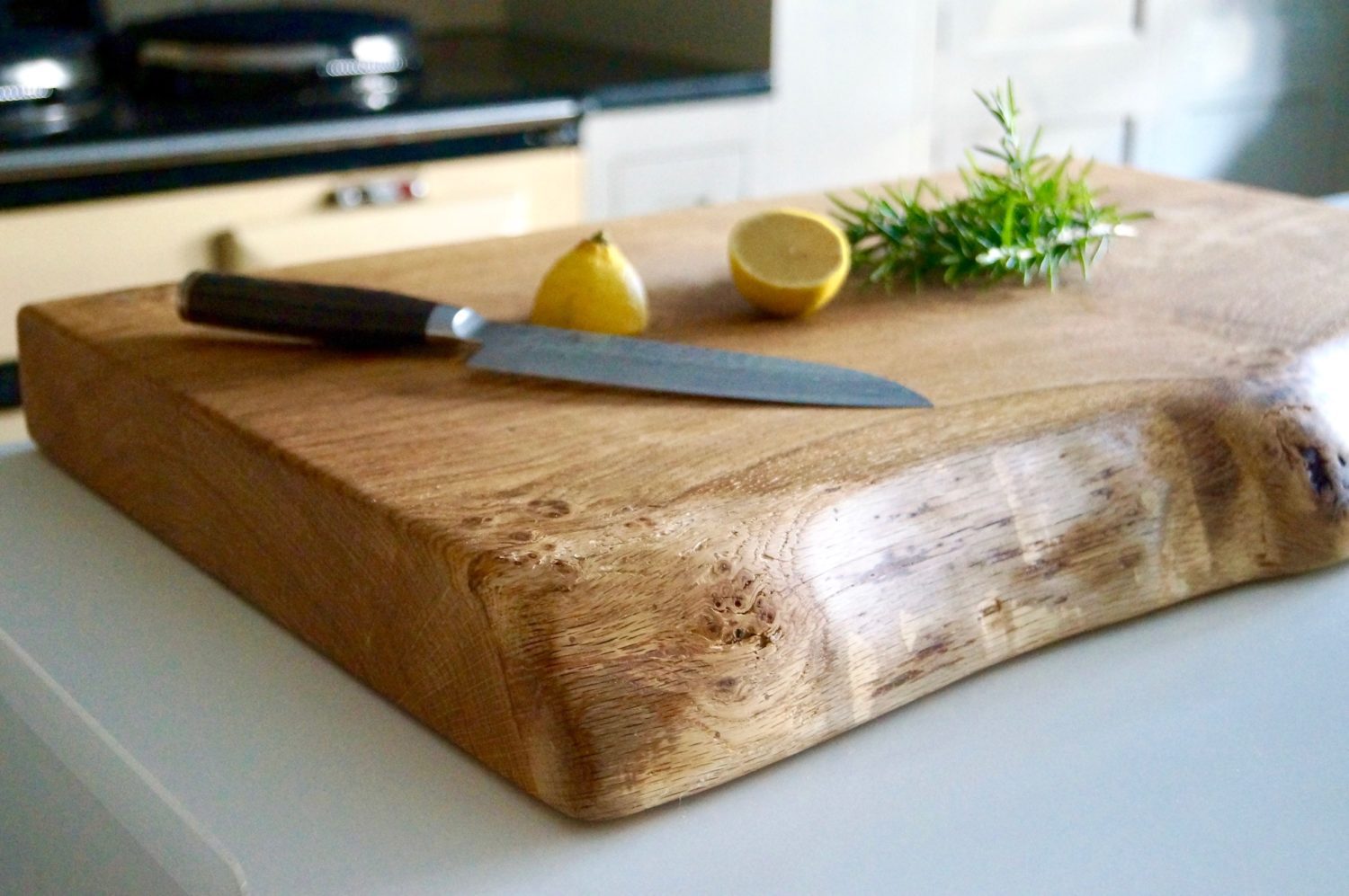 natural-edge-oak-chopping-board