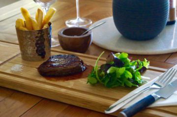 wooden-steak-board-makemesomethingspecial.com