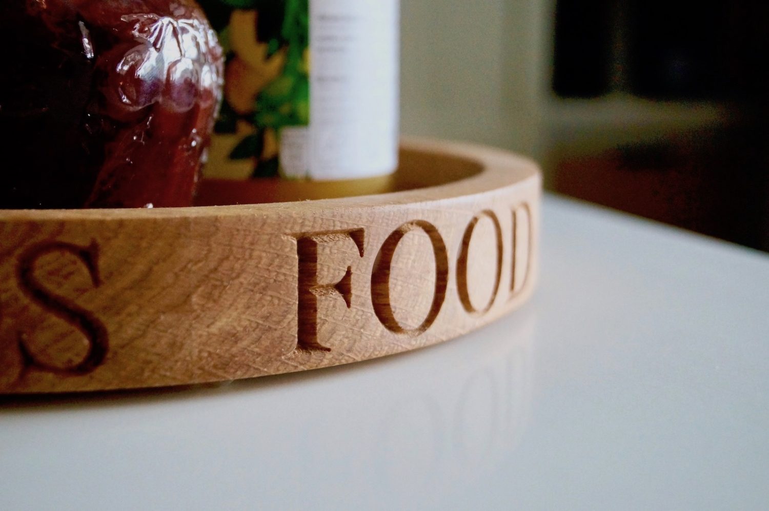 engraved-wooden-condiments-tray