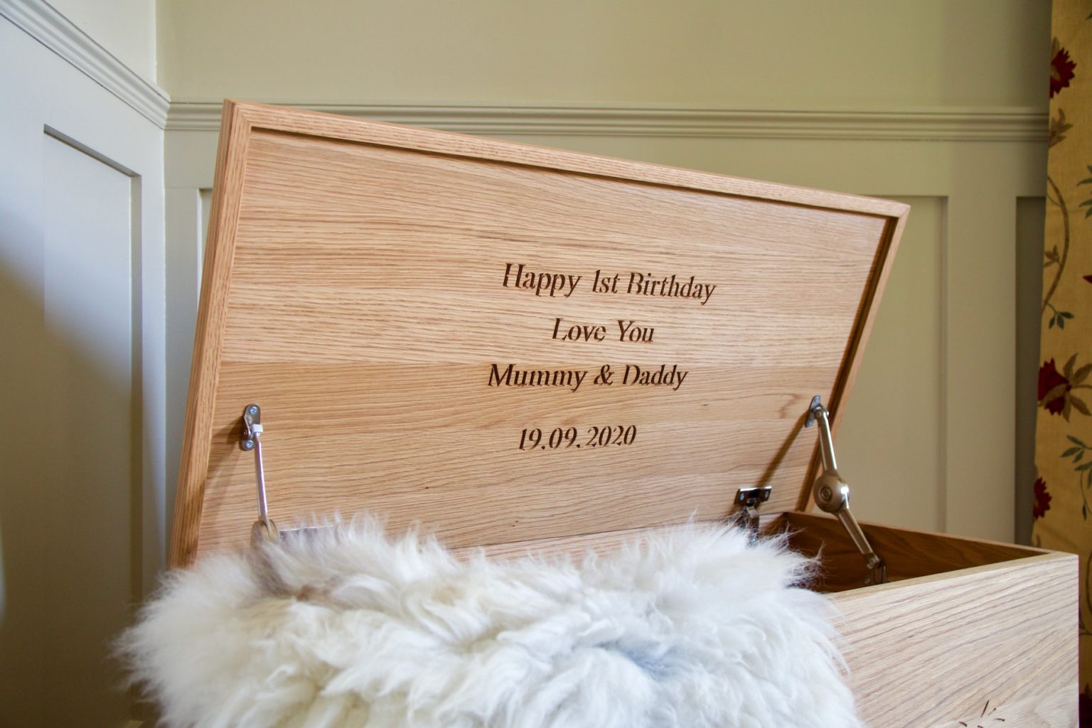 engraved-wooden-toy-box-uk