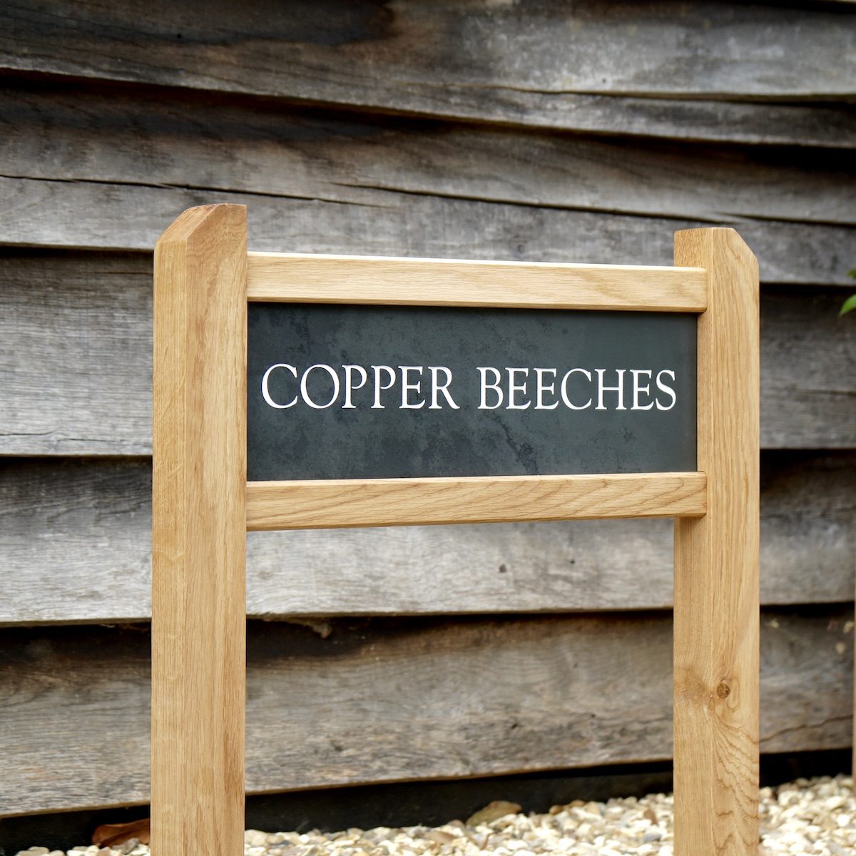 slates-sign-with-oak-posts